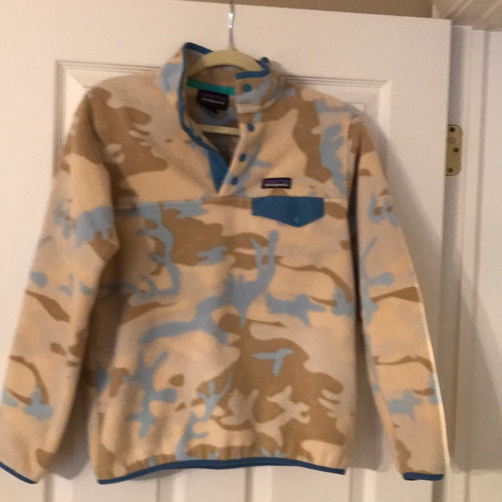 Patagonia Snap T fleece, jacket with camo print